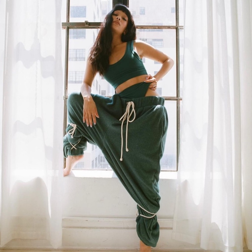 💚Dance Class Set - Joggers, Shorts, Top, Thong. Evergreen color💚